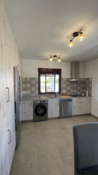 VILLA PRIVADA CON 3 DORMITORIOS A ESTRENAR