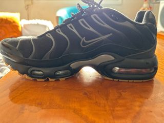 Nike TN Air Max Plus (Negras/Grises)