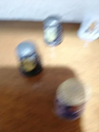 Collezione di ditali decorativi