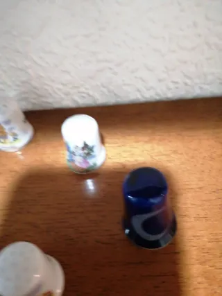 Collezione di ditali decorativi