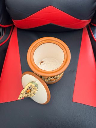 Zuccheriera in ceramica con fiori