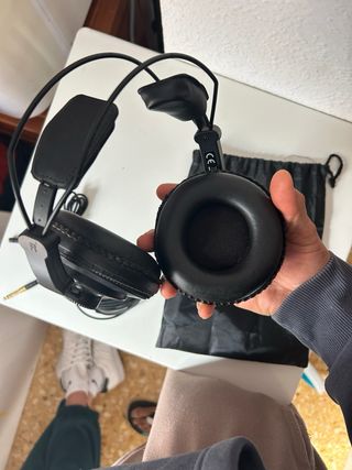 Auriculares Superlux Negros