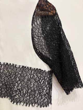 Camiseta Zara encaje blanco y negro