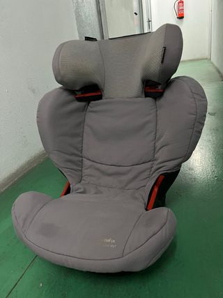 Silla de coche Maxi-Cosi (4-12 años)