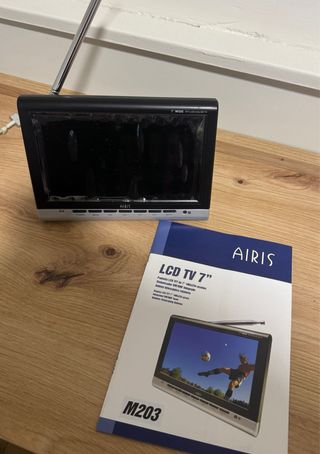 Televisor Portátil AIRIS LCD 7 M203