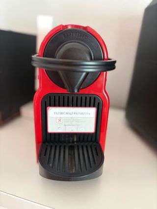 Cafetera Nespresso Krups Inissia Roja