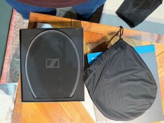 Sennheiser Momentum On-Ear Ivory Auriculares