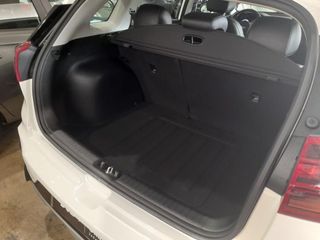 Kia Niro 1.6 GDi HEV 104kW (141CV) Drive