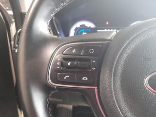 Kia Niro 1.6 GDi HEV 104kW (141CV) Drive