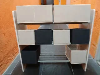 Estantería infantil con cestas