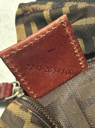 Pochette Fendi Zucca