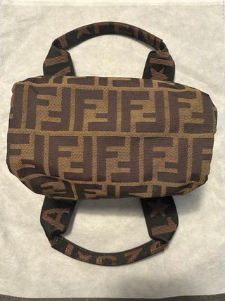 Pochette Fendi Zucca