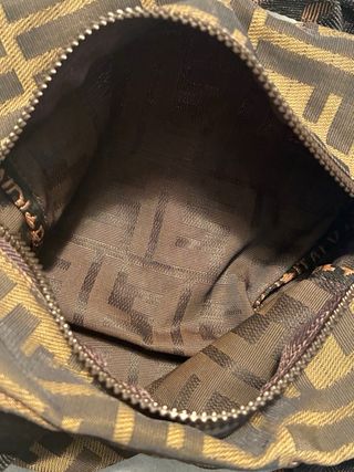 Pochette Fendi Zucca