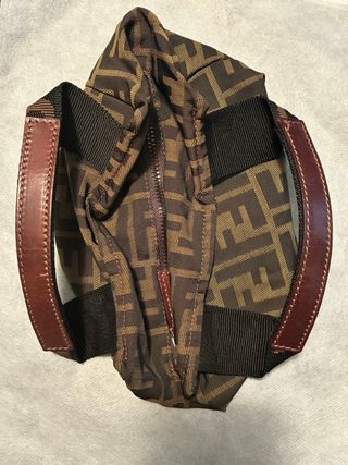 Pochette Fendi Zucca