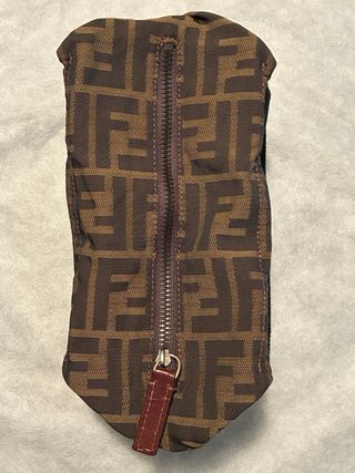 Pochette Fendi Zucca