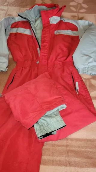 Buzo o mono  de Nieve, Quechua. Talla 12