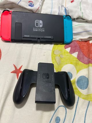 Consola Nintendo Switch Azul y Rojo