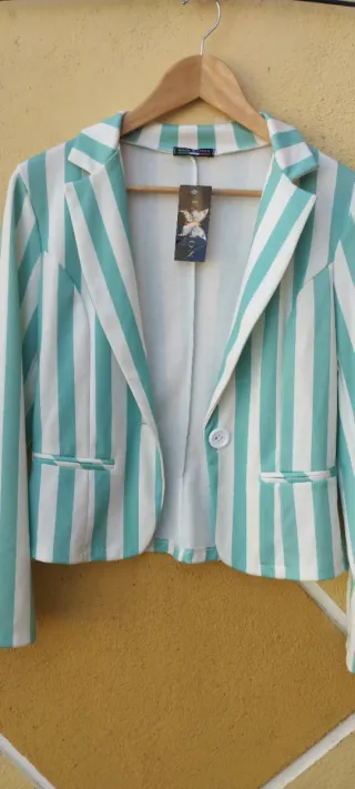 Blazer Rayas Menta y Blanco