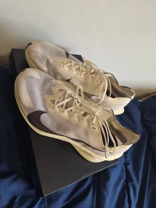 Nike Vaporfly 4 JI talla 41.