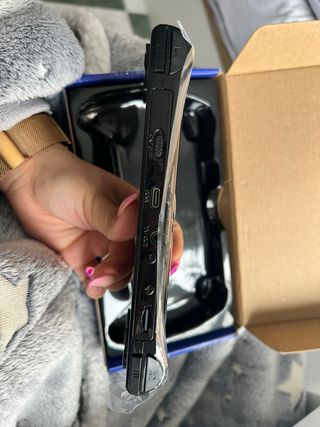 Consola Portátil X9 Negra y Blanca