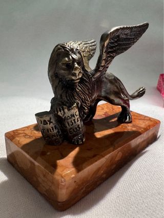 León Alado San Marcos Bronce