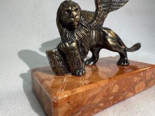 León Alado San Marcos Bronce