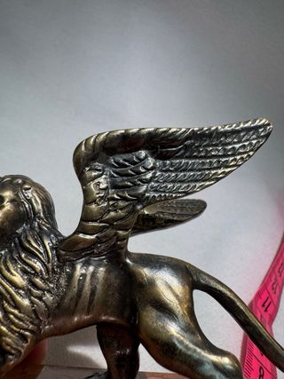 León Alado San Marcos Bronce