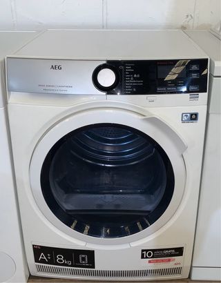 Secadora AEG 8000 Series