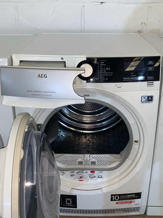 Secadora AEG 8000 Series