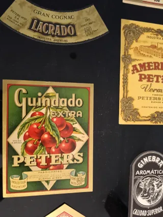 Etiquetas bodega vino vintage decoración cuadros