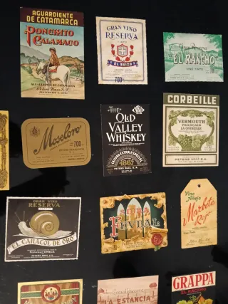 Etiquetas bodega vino vintage decoración cuadros