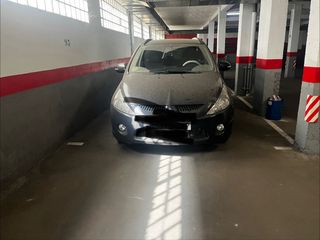 Plaza de garaje amplia