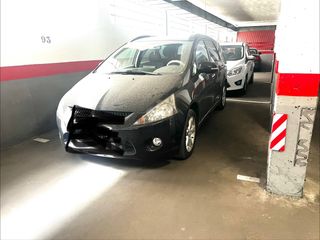 Plaza de garaje amplia