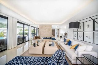 Chalet en alquiler en Los Naranjos - Las Brisas en Marbella