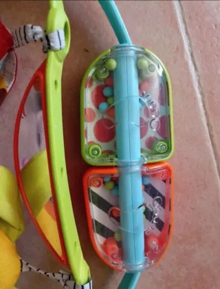 Arco de juegos Tiny Love con caja