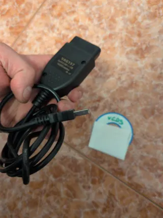VAGCOM 157 Cable USB + CD VCDS