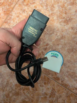 VAGCOM 157 Cable USB + CD VCDS