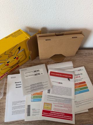 Nintendo 3DS XL Pikachu Edición Caja