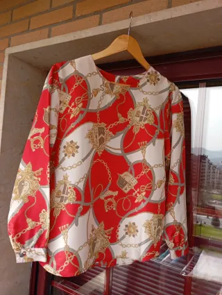 Blusa Joola Estampada Roja y Blanca