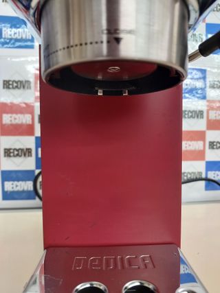 Cafetera espresso acero inox 1,3 L – De'Longhi