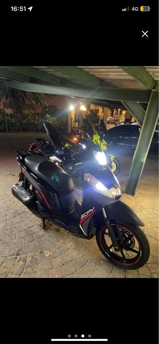 Honda SH 300 Scooter Automática