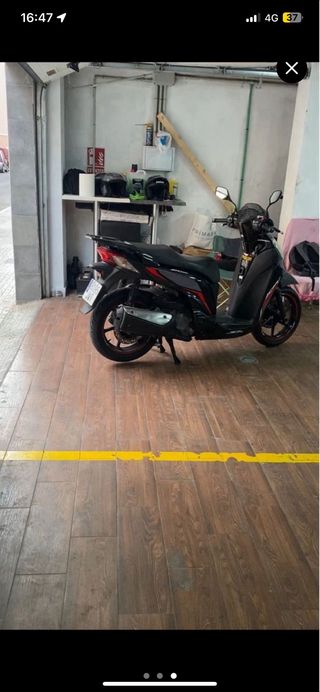 Honda SH 300 Scooter Automática