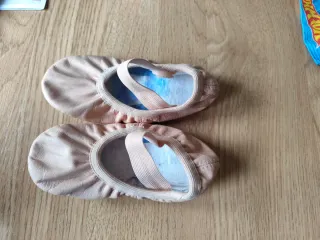 Zapatillas de ballet rosas talla 25