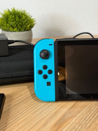 Nintendo Switch Azul y Rojo