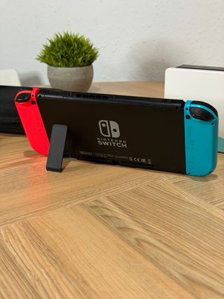 Nintendo Switch Azul y Rojo
