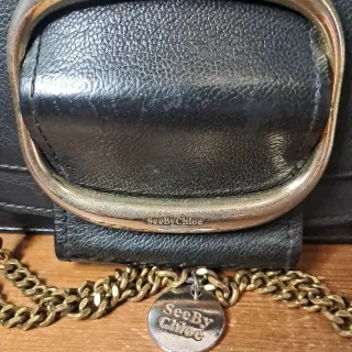 Bolso See By Chloé Negro con Cadena Dorada