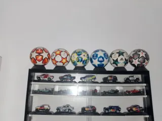 Mini balones de fútbol coleccionables