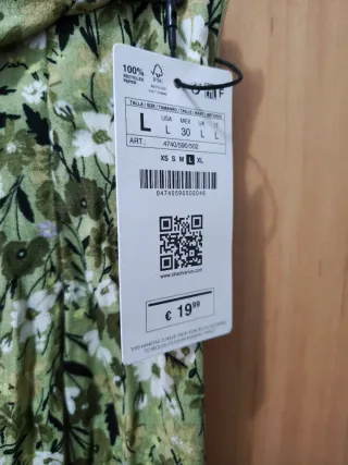 Falda midi floral Stradivarius estampada floral