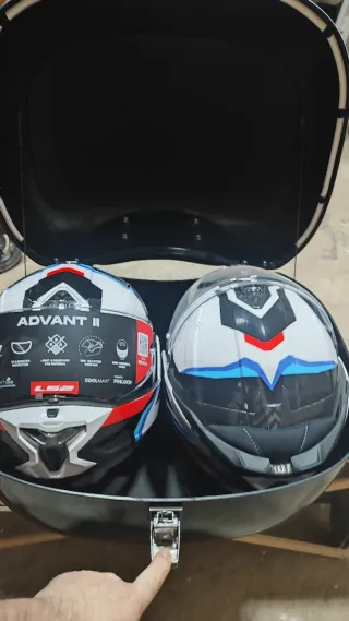 Cofre Moto 50L Negro/Blanco Touring