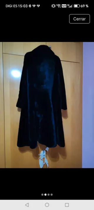 Abrigo de piel negro